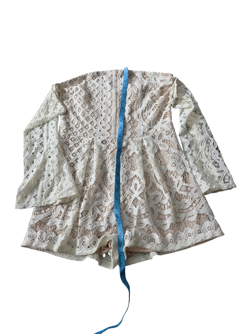 privy White Lace High-Waist Off-Shoulder Shorts Romper - Picture 7 of 9